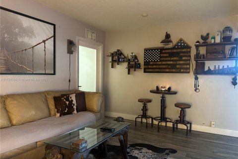 Villa ou maison à vendre à Homestead, Floride: 1 chambre, 62.89 m2 № 1978168 - photo 25