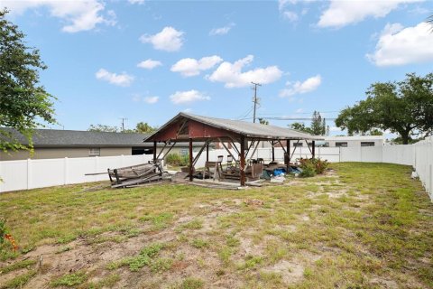 Propiedad comercial en venta en Tarpon Springs, Florida, 222.97 m2 № 1835380 - foto 27