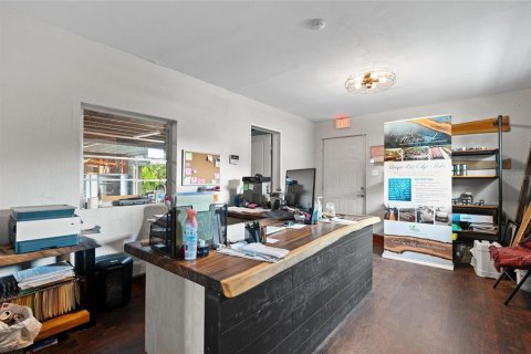 Propiedad comercial en venta en Tarpon Springs, Florida, 222.97 m2 № 1835380 - foto 12