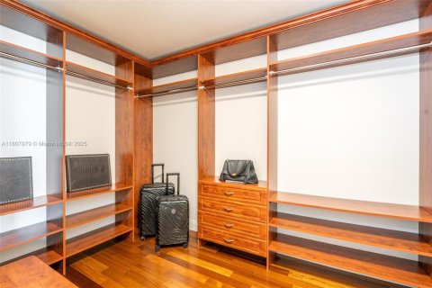 Condominio en venta en Fort Lauderdale, Florida, 3 dormitorios, 274.06 m2 № 1748375 - foto 20