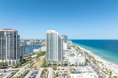 Condominio en venta en Fort Lauderdale, Florida, 3 dormitorios, 274.06 m2 № 1748375 - foto 2