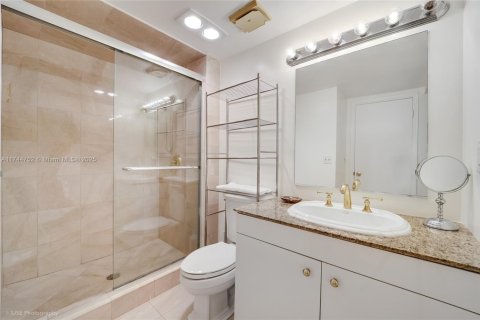Copropriété à louer à Bal Harbour, Floride: 2 chambres, 128.95 m2 № 1707723 - photo 14