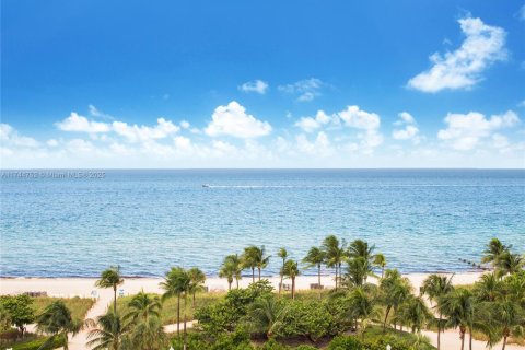 Copropriété à louer à Bal Harbour, Floride: 2 chambres, 128.95 m2 № 1707723 - photo 16