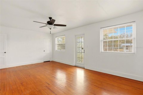 House in Arcadia, Florida 2 bedrooms, 138.61 sq.m. № 2235334 - photo 4