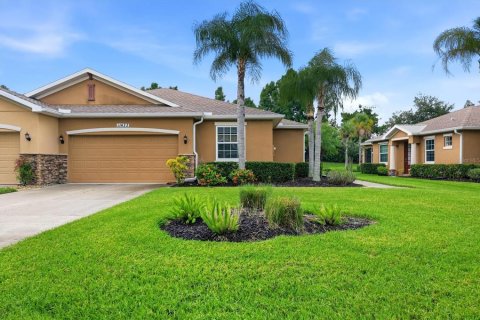 House in Parrish, Florida 2 bedrooms, 139.26 sq.m. № 2275744