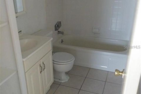 Condo in Altamonte Springs, Florida, 2 bedrooms  № 1912075 - photo 6