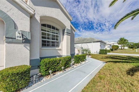 House in Spring Hill, Florida 2 bedrooms, 155.7 sq.m. № 2109974 - photo 6