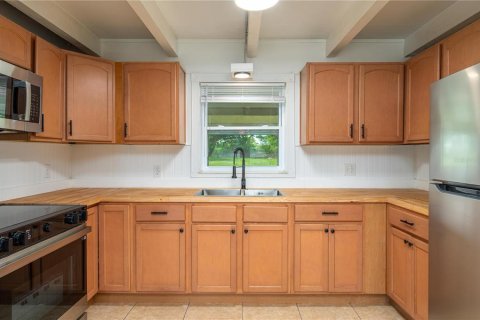 House in Fort Meade, Florida 2 bedrooms, 136.75 sq.m. № 1902067 - photo 13