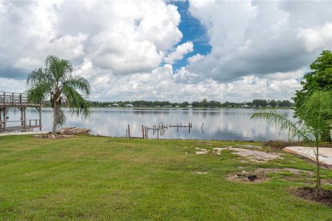House in Fort Meade, Florida 2 bedrooms, 136.75 sq.m. № 1902067 - photo 9