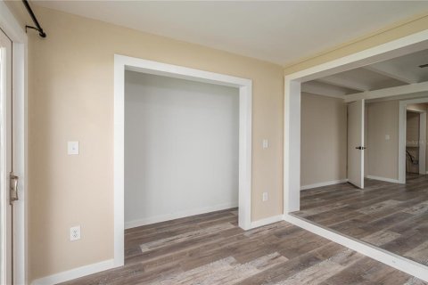 House in Fort Meade, Florida 2 bedrooms, 136.75 sq.m. № 1902067 - photo 21