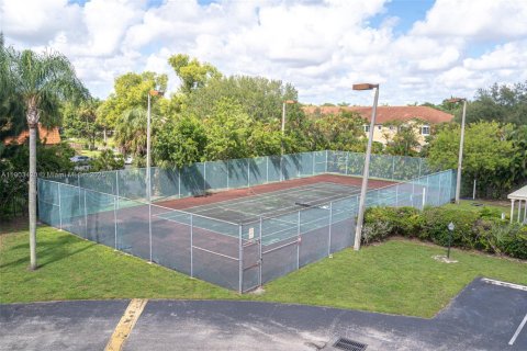 Купить кондоминиум в Норт-Лодердейл, Флорида 1 спальня, 76.46м2, № 1955715 - фото 22