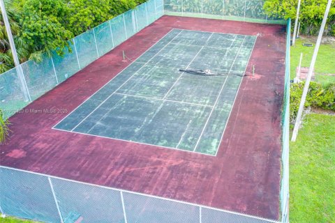 Купить кондоминиум в Норт-Лодердейл, Флорида 1 спальня, 76.46м2, № 1955715 - фото 25