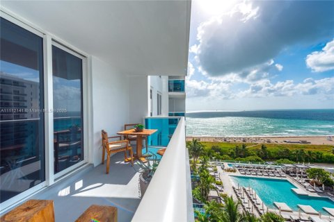 Condominio en alquiler en Miami Beach, Florida, 1 dormitorio, 80.45 m2 № 1957346 - foto 2