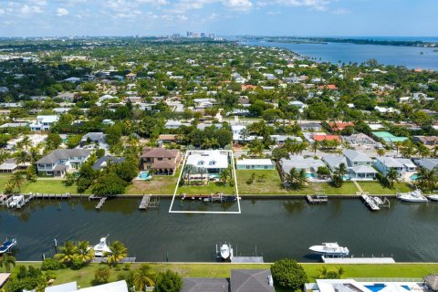 Casa en venta en West Palm Beach, Florida, 3 dormitorios, 235.41 m2 № 2369980 - foto 5