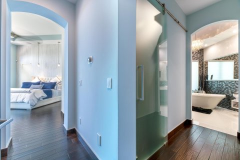 Casa en venta en West Palm Beach, Florida, 3 dormitorios, 235.41 m2 № 2369980 - foto 17