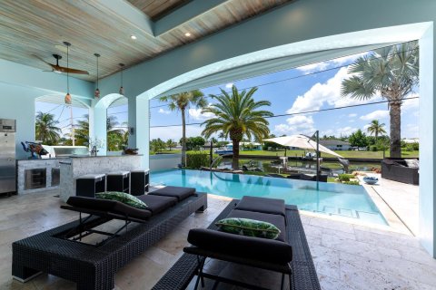 Casa en venta en West Palm Beach, Florida, 3 dormitorios, 235.41 m2 № 2369980 - foto 3