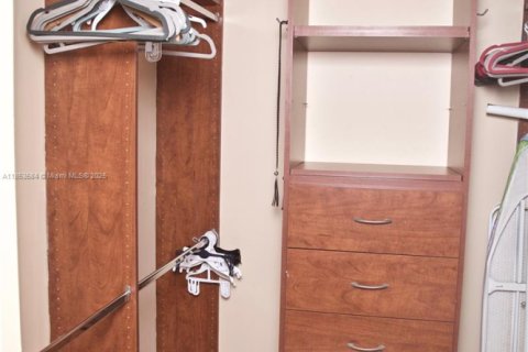 Снять в аренду кондоминиум в Санни-Айлс-Бич, Флорида 2 спальни, 114.46м2, № 2022546 - фото 10