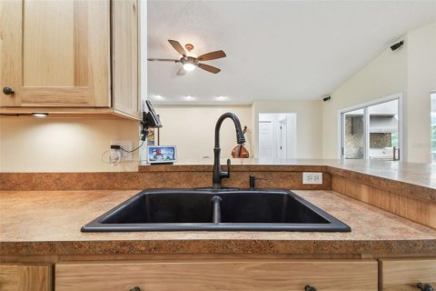 Casa en venta en Palm Harbor, Florida, 5 dormitorios, 269.04 m2 № 1677962 - foto 29