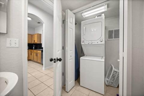 Townhouse in Kissimmee, Florida 3 bedrooms, 133.31 sq.m. № 2421954 - photo 20