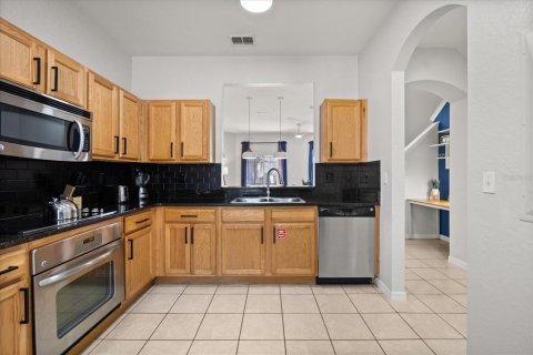 Townhouse in Kissimmee, Florida 3 bedrooms, 133.31 sq.m. № 2421954 - photo 6