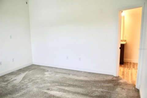 House in Palm Bay, Florida 4 bedrooms, 189.52 sq.m. № 1899963 - photo 22
