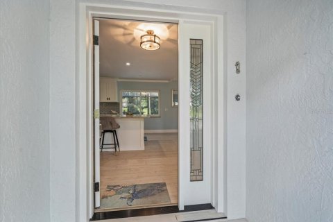 House in Homosassa, Florida 3 bedrooms, 186.92 sq.m. № 1894198 - photo 4