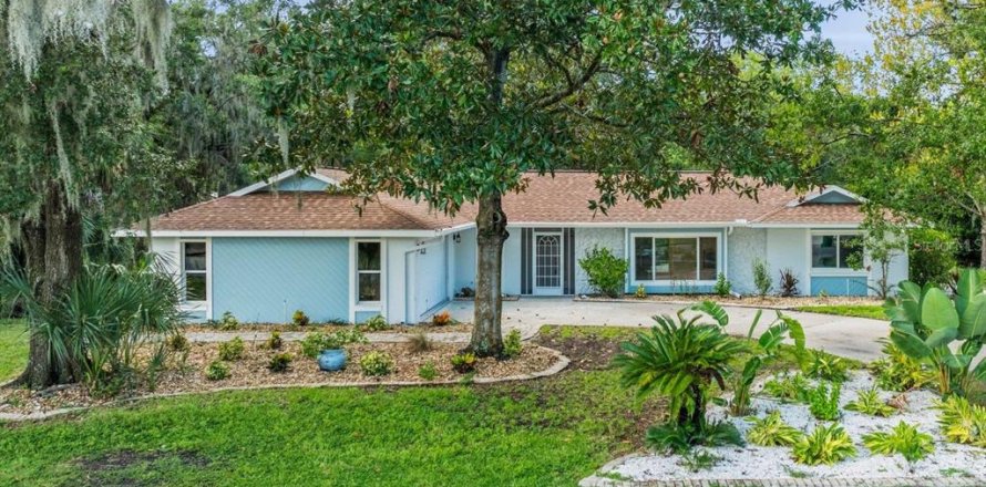 Casa en Homosassa, Florida 3 dormitorios, 186.92 m2 № 1894198