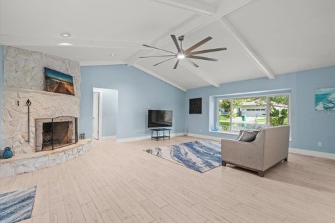 House in Homosassa, Florida 3 bedrooms, 186.92 sq.m. № 1894198 - photo 24