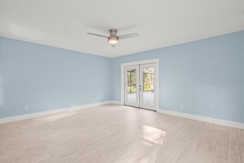 House in Homosassa, Florida 3 bedrooms, 186.92 sq.m. № 1894198 - photo 19