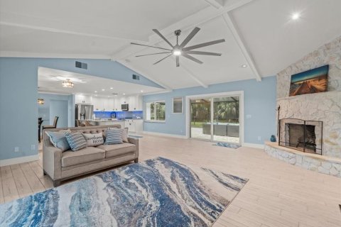 House in Homosassa, Florida 3 bedrooms, 186.92 sq.m. № 1894198 - photo 26