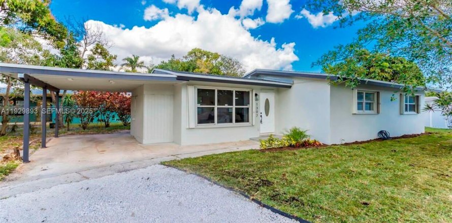 Villa ou maison à Fort Lauderdale, Floride 3 chambres, 116.22 m2 № 1988847