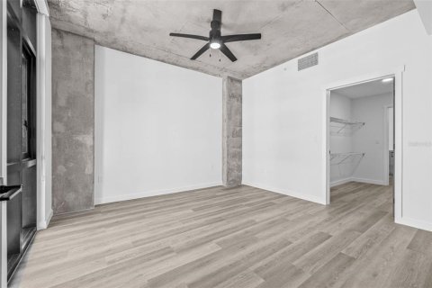 Apartamento en alquiler en Saint Petersburg, Florida, 1 dormitorio, 75.62 m2 № 1762177 - foto 9