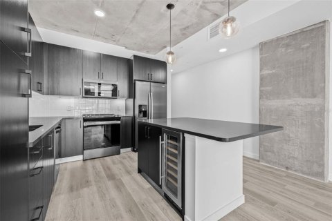 Apartamento en alquiler en Saint Petersburg, Florida, 1 dormitorio, 75.62 m2 № 1762177 - foto 8
