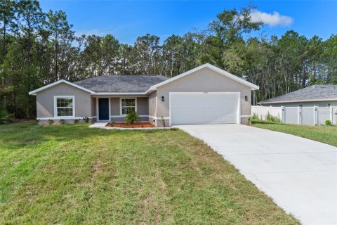 Casa en venta en Citrus Springs, Florida, 3 dormitorios, 135.82 m2 № 1900355 - foto 1