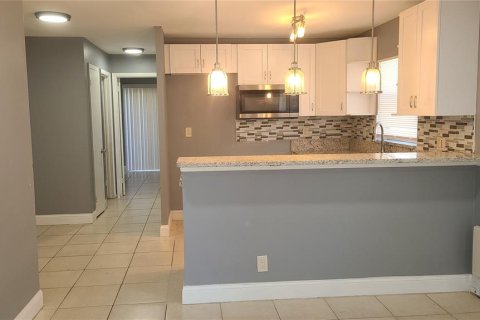Apartment in Tampa, Florida 1 bedroom, 60.39 sq.m. № 2379743 - photo 4