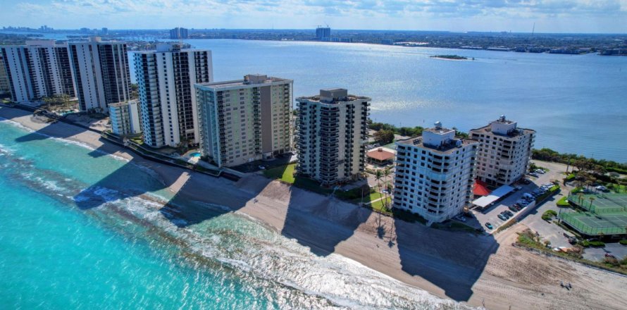 Condo à Riviera Beach, Floride, 2 chambres  № 1038034