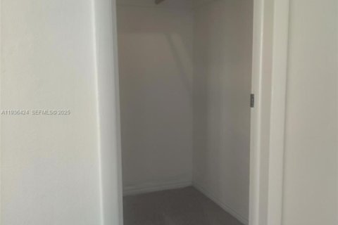 Apartment in Fort Lauderdale, Florida 1 bedroom, 9430.79 sq.m. № 1994387 - photo 8