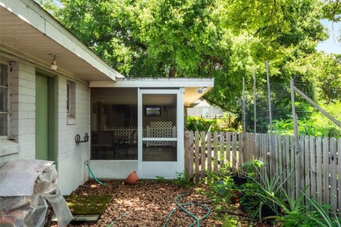 House in Clermont, Florida 2 bedrooms, 140.47 sq.m. № 1791986 - photo 25