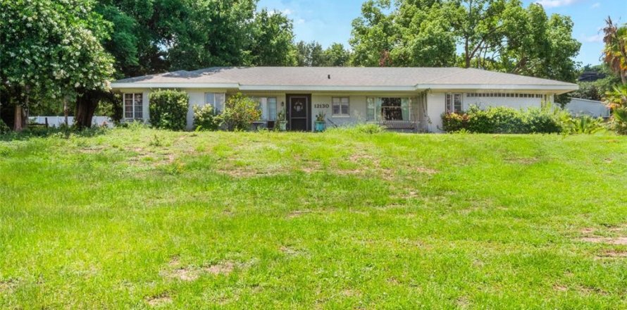 House in Clermont, Florida 2 bedrooms, 140.47 sq.m. № 1791986