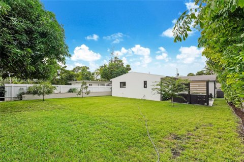 Casa en venta en North Bay Village, Florida, 3 dormitorios, 143.72 m2 № 1982529 - foto 23