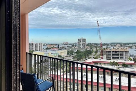 Condo in Clearwater, Florida, 2 bedrooms  № 1916343 - photo 12