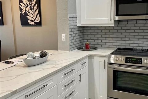 Condo in Clearwater, Florida, 2 bedrooms  № 1916343 - photo 4