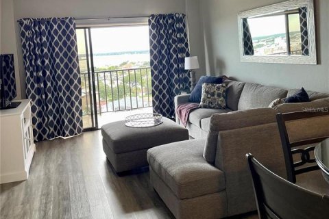 Condo in Clearwater, Florida, 2 bedrooms  № 1916343 - photo 9