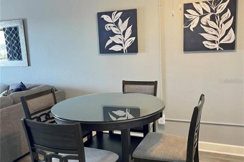 Condo in Clearwater, Florida, 2 bedrooms  № 1916343 - photo 7