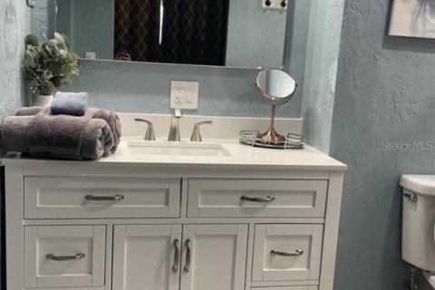 Condo in Clearwater, Florida, 2 bedrooms  № 1916343 - photo 16