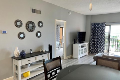 Condo in Clearwater, Florida, 2 bedrooms  № 1916343 - photo 8