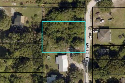 Terreno en venta en Vero Beach, Florida № 1741422 - foto 1