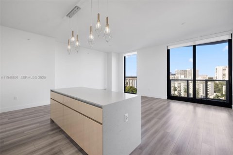 Condo in Hallandale Beach, Florida, 3 bedrooms  № 2002974 - photo 5