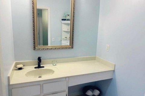 Adosado en venta en Jensen Beach, Florida, 2 dormitorios, 139.35 m2 № 2084105 - foto 4
