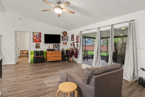 Adosado en venta en Orlando, Florida, 3 dormitorios, 123.65 m2 № 2410673 - foto 6